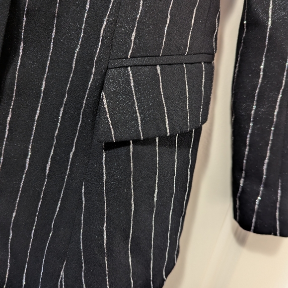 Christian Siriano Designer Black Silver Metallic Pinstripe Blazer Women’s Jacket - Picture 6 of 9